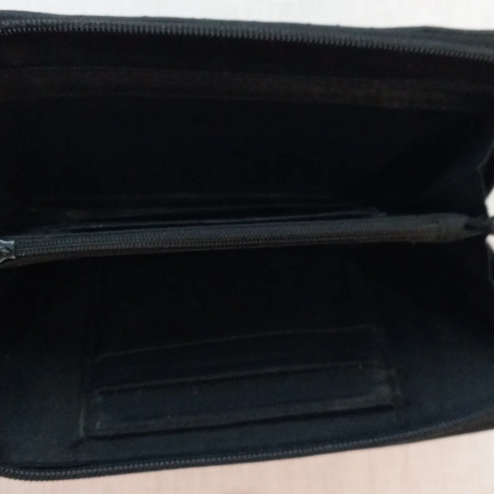 Wallet - Picture 3 of 11